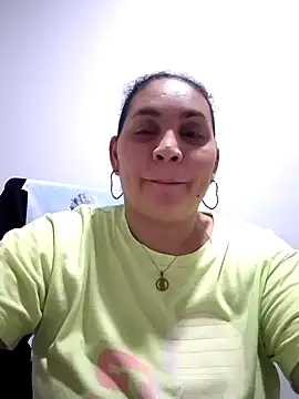 Snapshot of MirandaSoto chatting on 02/28/25, 03:37 MirandaSoto online show from 02/28/25, 03:37