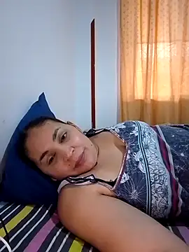 Snapshot of MirandaSoto chatting on 03/04/25, 07:32 MirandaSoto online show from 03/04/25, 07:32