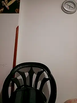 Snapshot of MirandaSoto chatting on 03/08/25, 03:17 MirandaSoto online show from 03/08/25, 03:17