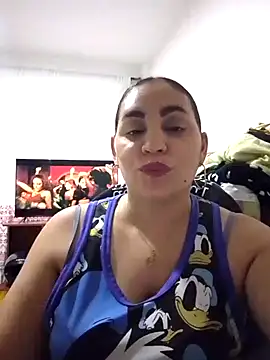 Snapshot of MirandaSoto chatting on 03/10/25, 03:52 MirandaSoto online show from 03/10/25, 03:52