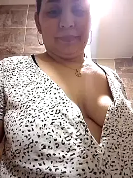 Snapshot of MirandaSoto chatting on 03/12/25, 07:02 MirandaSoto online show from 03/12/25, 07:02