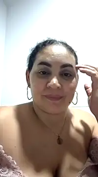 Snapshot of MirandaSoto chatting on 03/16/25, 07:59 MirandaSoto online show from 03/16/25, 07:59