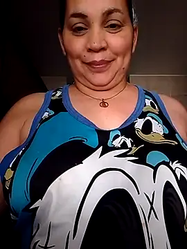 Snapshot of MirandaSoto chatting on 03/19/25, 01:07 MirandaSoto online show from 03/19/25, 01:07