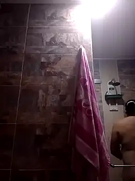 Snapshot of MirandaSoto chatting on 03/21/25, 01:12 MirandaSoto online show from 03/21/25, 01:12