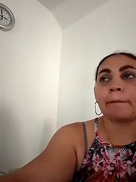 Snapshot of MirandaSoto chatting on 03/22/25, 07:53 MirandaSoto online show from 03/22/25, 07:53