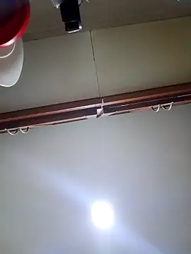 Snapshot of MirandaSoto chatting on 09/30/25, 03:22 MirandaSoto online show from 09/30/25, 03:22