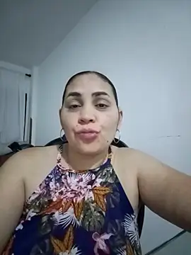 Snapshot of MirandaSoto chatting on 10/02/25, 03:13 MirandaSoto online show from 10/02/25, 03:13