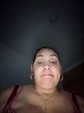 Snapshot of MirandaSoto chatting on 11/07/25, 11:38 MirandaSoto online show from 11/07/25, 11:38