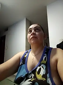 Snapshot of MirandaSoto chatting on 02/19/26, 03:35 MirandaSoto online show from 02/19/26, 03:35