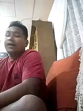 Snapshot of R1ch_Daddy chatting on 12/11/24, 03:24 R1ch Daddy online show from 12/11/24, 03:24