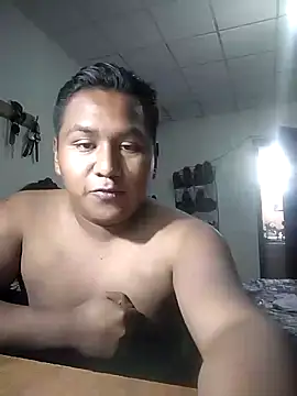 Snapshot of R1ch_Daddy chatting on 12/16/24, 04:45 R1ch Daddy online show from 12/16/24, 04:45