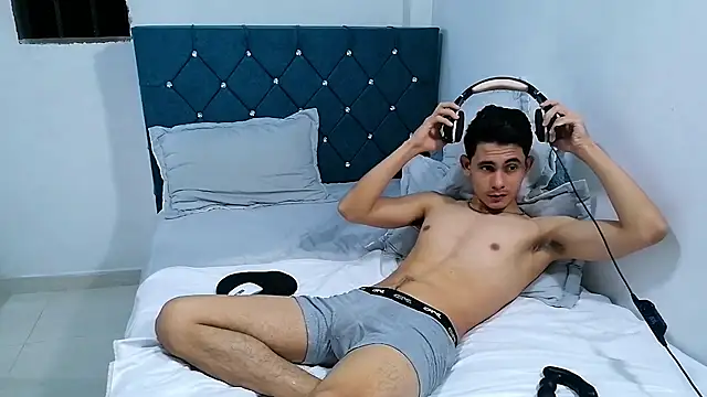 alexispaez457062 online show from 03/07/25, 09:40