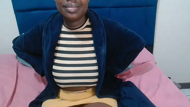 MilkyTitties online show from 06/15/26, 06:21