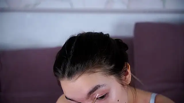 VeronaAppleberry online show from 12/20/25, 01:12