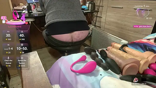 misteryman1956 online show from 12/01/25, 07:35