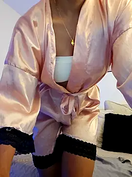 VictoriaEvaans  online show from 01/10/26, 10:36