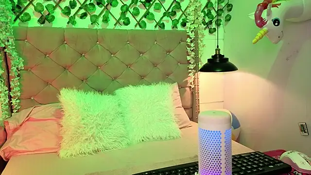 lauren evans96 online show from 02/21/26, 03:18