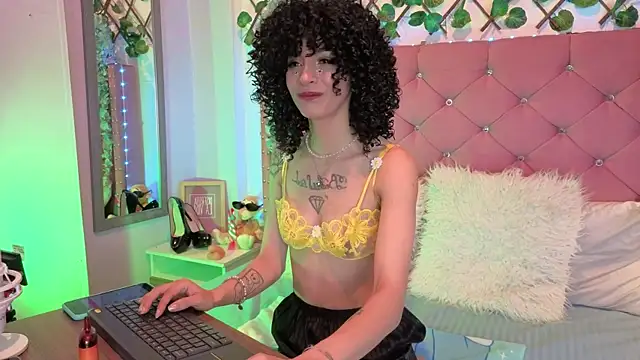 lauren evans96 online show from 04/29/26, 01:43