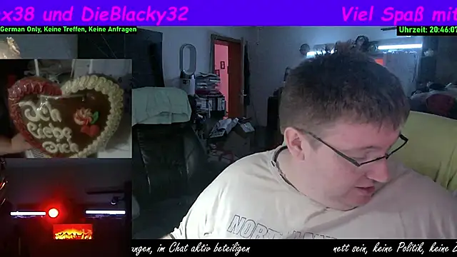 Snapshot of der_alex38 chatting on 09/27/25, 06:46 der alex38 online show from 09/27/25, 06:46