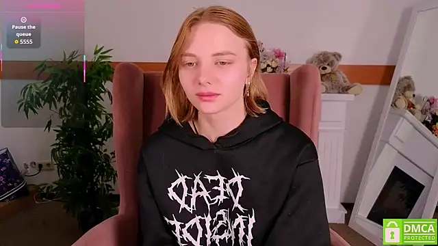 MirraBellanta online show from 11/08/25, 10:41