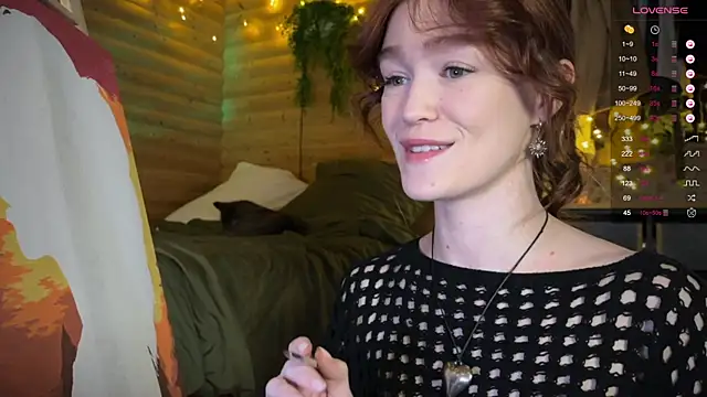 such juicee online show from 12/11/24, 10:03