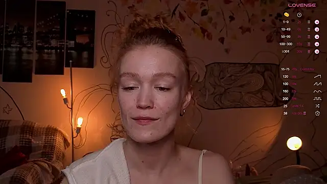 such juicee online show from 09/23/25, 12:52