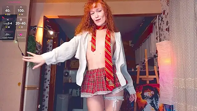 such juicee online show from 11/29/25, 02:42