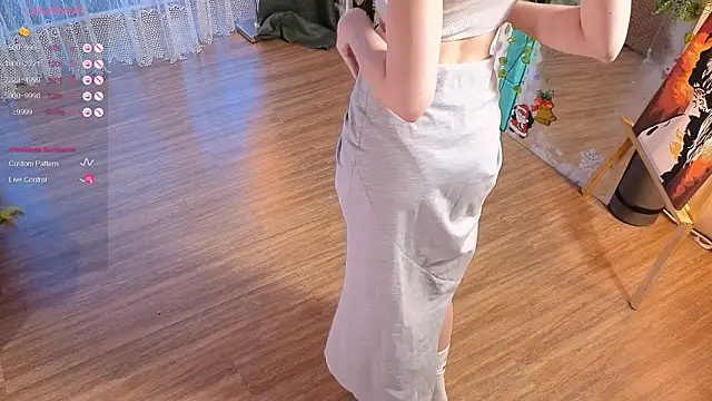 such juicee online show from 02/01/26, 01:09