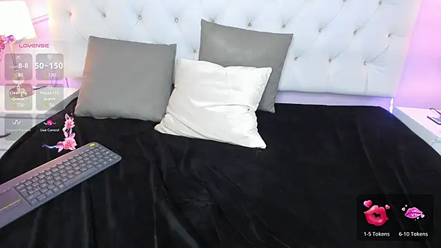 Nicol Betancur online show from 02/08/25, 07:37