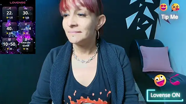 Snapshot of NatashaMason_ chatting on 11/06/25, 11:55 NatashaMason online show from 11/06/25, 11:55