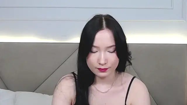 LeilaLow online show from 12/29/24, 03:03