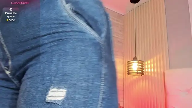 nicole  parker1 online show from 02/22/25, 01:13