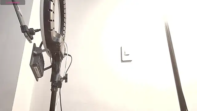 nicole  parker1 online show from 09/28/25, 04:12