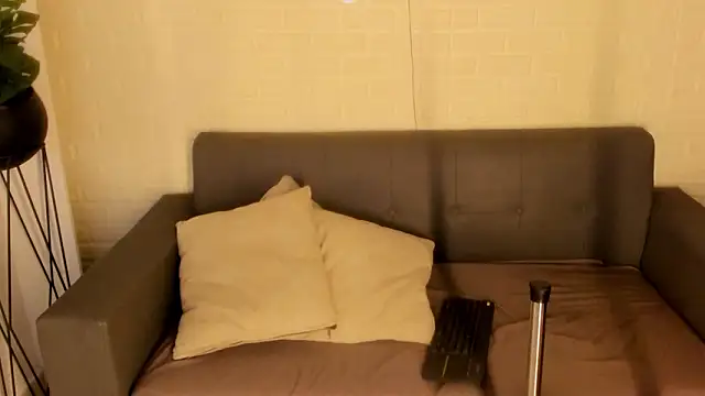 Snapshot of karina_gomez_18 chatting on 01/18/26, 11:47 karina gomez 18 online show from 01/18/26, 11:47