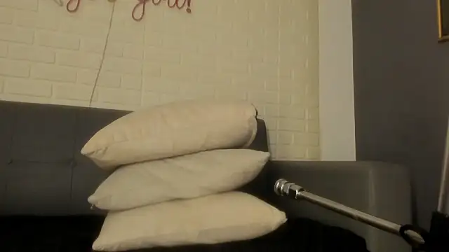 Snapshot of karina_gomez_18 chatting on 02/08/26, 11:35 karina gomez 18 online show from 02/08/26, 11:35