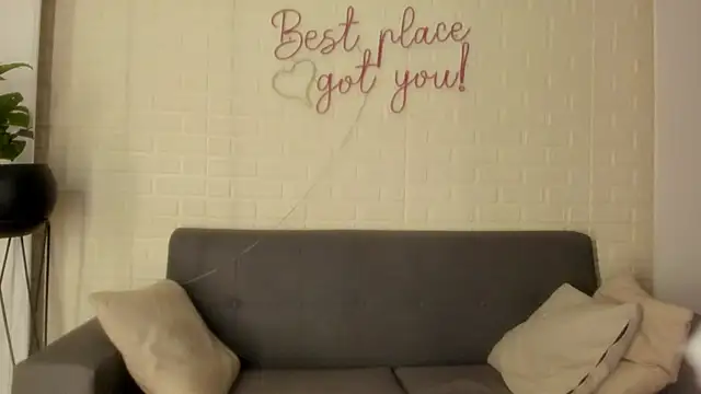 Snapshot of karina_gomez_18 chatting on 02/09/26, 11:36 karina gomez 18 online show from 02/09/26, 11:36