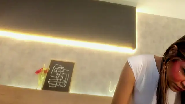 Snapshot of karina_gomez_18 chatting on 02/23/26, 11:40 karina gomez 18 online show from 02/23/26, 11:40