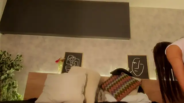 Snapshot of karina_gomez_18 chatting on 02/24/26, 11:41 karina gomez 18 online show from 02/24/26, 11:41