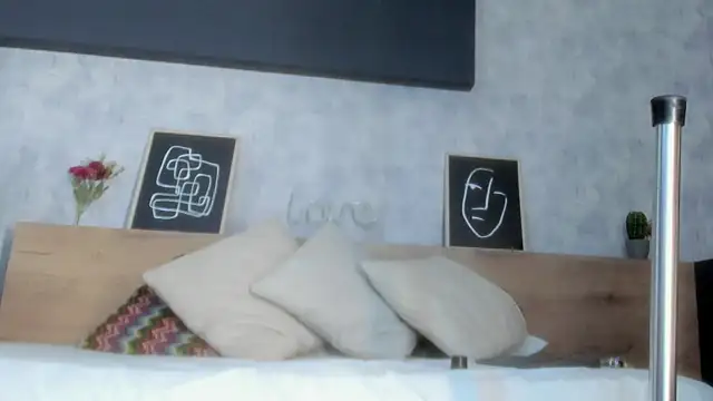 Snapshot of karina_gomez_18 chatting on 02/26/26, 11:42 karina gomez 18 online show from 02/26/26, 11:42