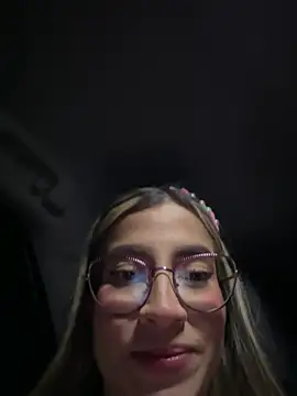 Issabela G1 online show from 12/05/24, 01:25