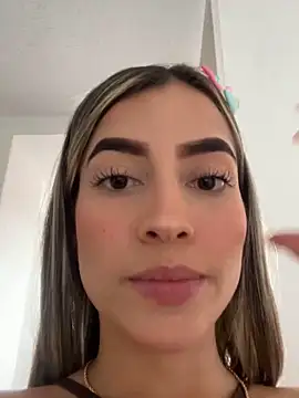 Issabela G1 online show from 12/07/24, 08:38