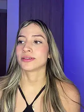 Issabela G1 online show from 03/06/25, 01:05