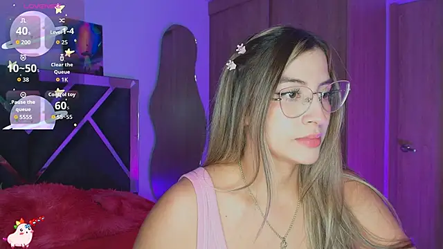 Issabela G1 online show from 12/16/25, 02:49