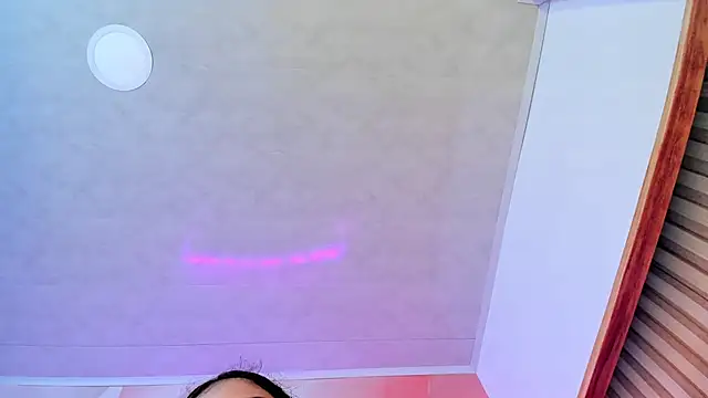 Snapshot of Bella__sweet chatting on 02/25/25, 12:58 Bella sweet online show from 02/25/25, 12:58