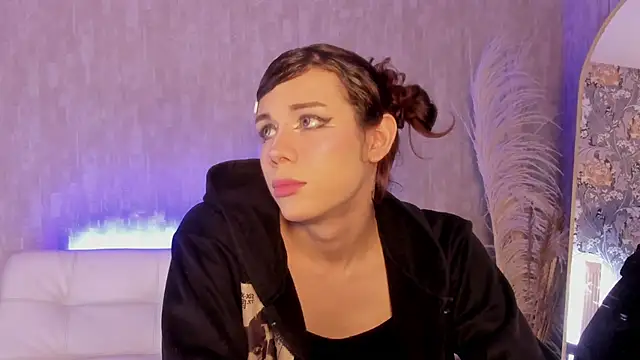 pixy 20 online show from 11/18/25, 03:23