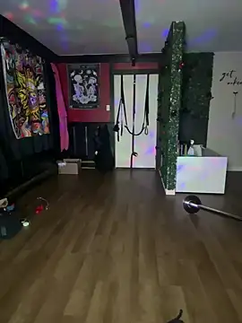 Luluof online show from 03/17/25, 09:22