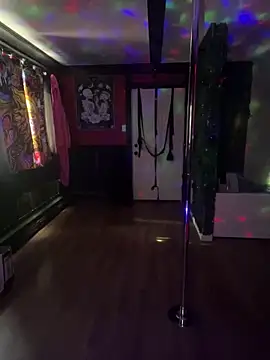 Luluof online show from 03/21/25, 02:51