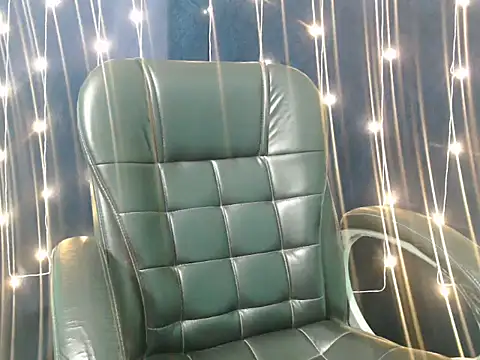 Yashi online show from 10/30/25, 09:44