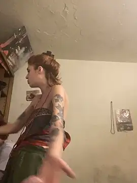 spacegirlll online show from 04/10/26, 04:50