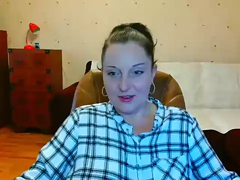 Alice3694 online show from 02/10/25, 05:58